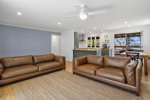 Baileys Normanville - 3 Hastings Street - Accommodation Brisbane 2
