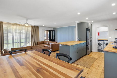 Baileys Normanville - 3 Hastings Street - Accommodation Brisbane 4