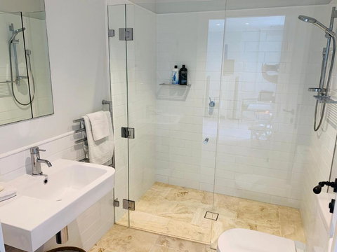 Balmoral Salt - Accommodation Brisbane 3