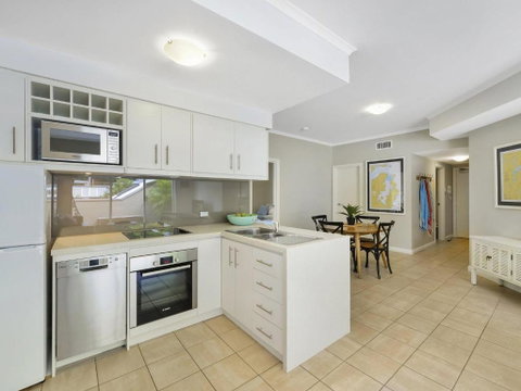 Barrenjoey At Iluka Resort Apartments - Accommodation Brisbane 2