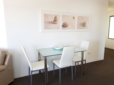 Excellsior Apartments - Accommodation Brisbane 7