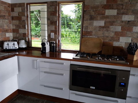 Cairns Beach House Our Oasis - Accommodation Brisbane 17