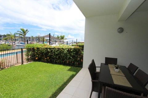 Beachside Apartment 5 - Accommodation Brisbane 13