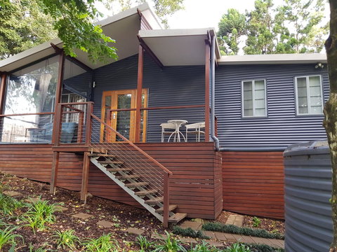 Bee-Haven Cottage - Accommodation Brisbane 3