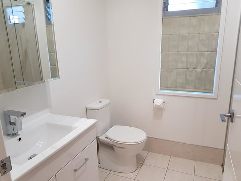 Bee-Haven Cottage - Accommodation Brisbane 9