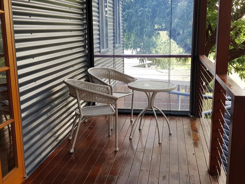 Bee-Haven Cottage - Accommodation Brisbane 1