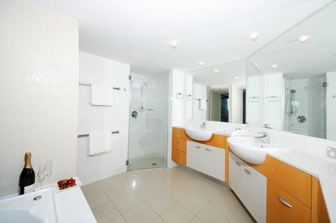 Trilogy Surfers Paradise - Accommodation Brisbane 21