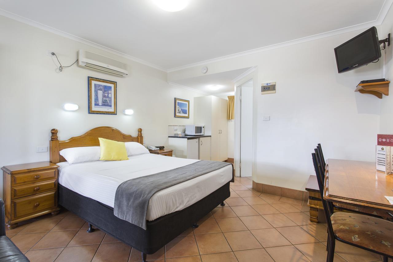 Nerimbera QLD Accommodation Brisbane