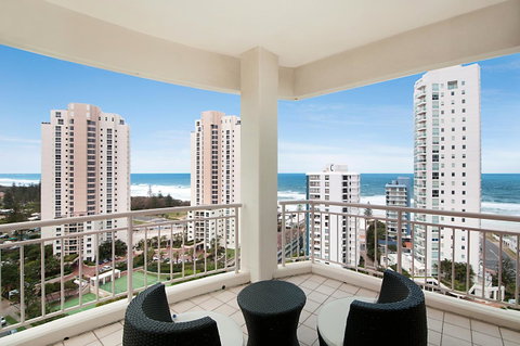 Maldives Resort Main Beach, Gold Coast - Accommodation Brisbane 35
