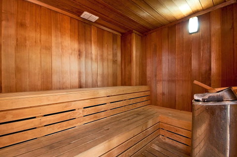 Spectrum Holiday Apartments - Accommodation Brisbane 23