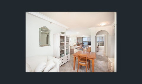 Spectrum Holiday Apartments - Accommodation Brisbane 8
