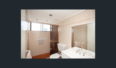 Spectrum Holiday Apartments - Accommodation Brisbane 6