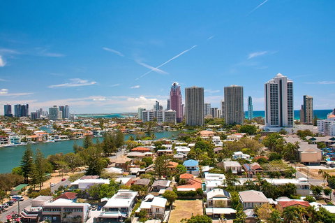 Spectrum Holiday Apartments - Accommodation Brisbane 28