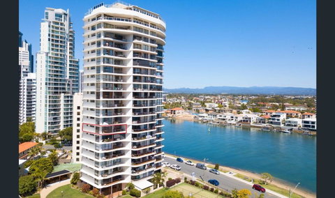 Spectrum Holiday Apartments - Accommodation Brisbane 3