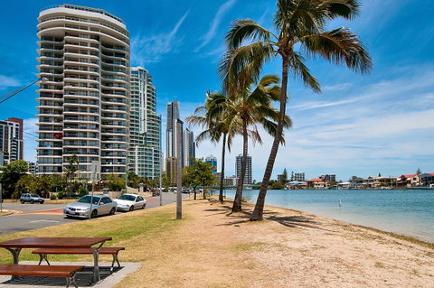 Spectrum Holiday Apartments - Accommodation Brisbane 22
