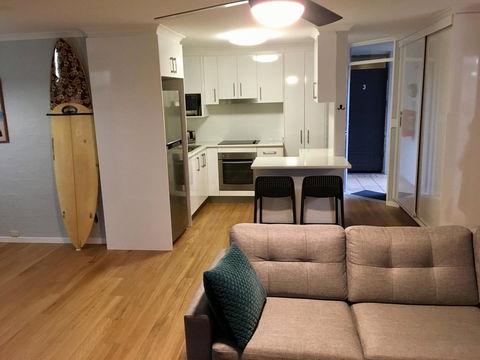 Burleigh Palms Holiday Apartments - Accommodation Brisbane 9