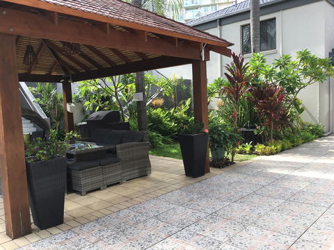 Burleigh Palms Holiday Apartments - Accommodation Brisbane 16