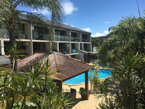 Burleigh Palms Holiday Apartments - Accommodation Brisbane 0