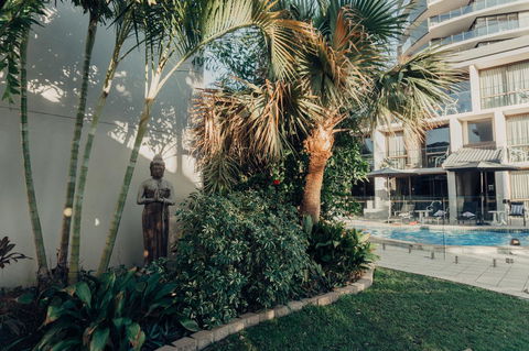Burleigh Palms Holiday Apartments - Accommodation Brisbane 37