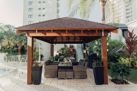 Burleigh Palms Holiday Apartments - Accommodation Brisbane 28