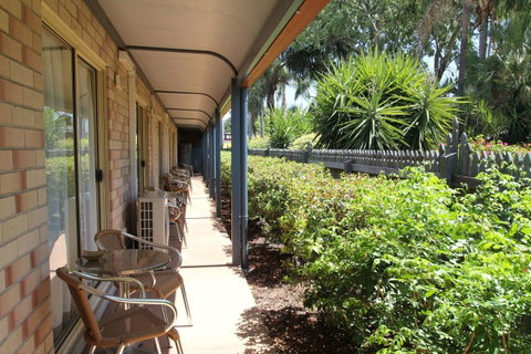 Midlander Motor Inn - Accommodation Brisbane 14