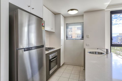 Flynn Brisbane - Accommodation Brisbane 10
