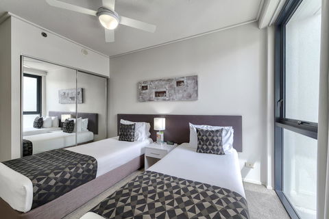Flynn Brisbane - Accommodation Brisbane 13