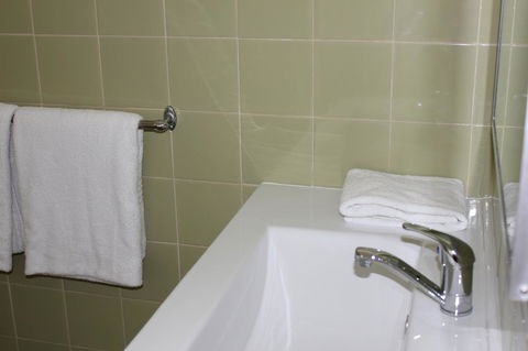 Arcadia Village Motel - Accommodation Brisbane 13