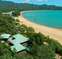 Absolute Beachfront - Accommodation Brisbane