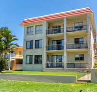 Enjoy the sea breezes from the balcony - Boyd St Woorim - Accommodation Brisbane