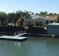 Private Canal Duplex with Pontoon - Oleander Drive Bongaree - Accommodation Brisbane