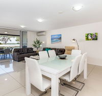 First Floor Air Conditioned Free Wi-Fi - Accommodation Brisbane