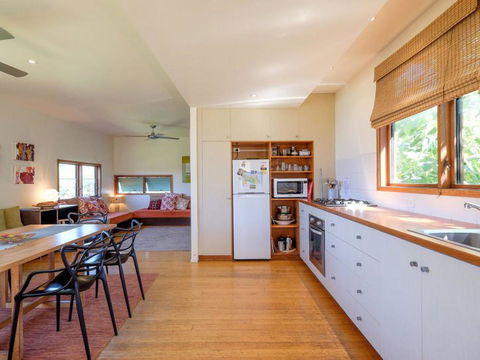 Eddies Place - Accommodation Brisbane 4