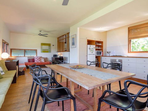 Eddies Place - Accommodation Brisbane 9