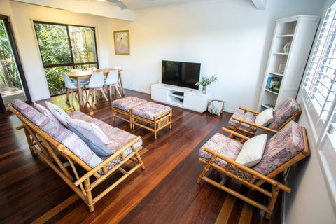 Point Break Beach House - Accommodation Brisbane 5