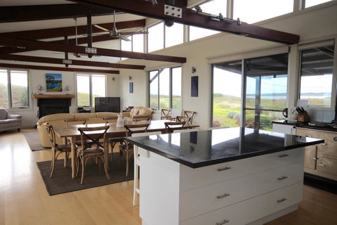 Turnstone Beach House - Accommodation Brisbane 17
