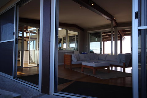 Turnstone Beach House - Accommodation Brisbane 11