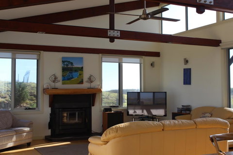 Turnstone Beach House - Accommodation Brisbane 4