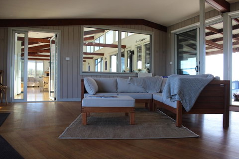Turnstone Beach House - Accommodation Brisbane 12