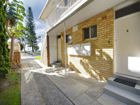 'Beachside' Shoal Bay, Unit 4 - Accommodation Brisbane 0