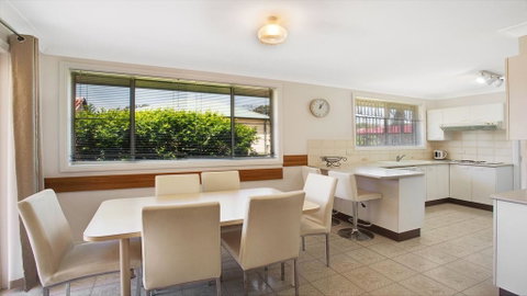 'The Hideaway' At Shoal Bay - Accommodation Brisbane 1