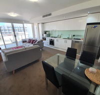 just listed Bolton St 1br 350m walk to Newcastle beach  Wifi end Eand - Accommodation Brisbane