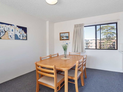 10 'Intrepid' 3 Intrepid Close - Water Views Over Shoal Bay Beach - Accommodation Brisbane 1