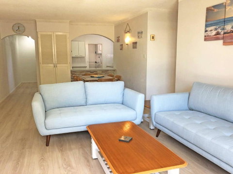 10 'Parkview', 11-13 Catalina Close - Peaceful Park Views - Accommodation Brisbane 3