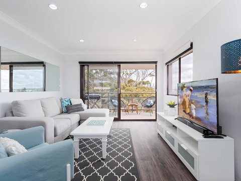 11 'Intrepid' , 3 Intrepid Close - Absolute Beachfront Bliss - Accommodation Brisbane 1