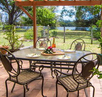 11 Bay Street - waterfront holiday - Accommodation Brisbane