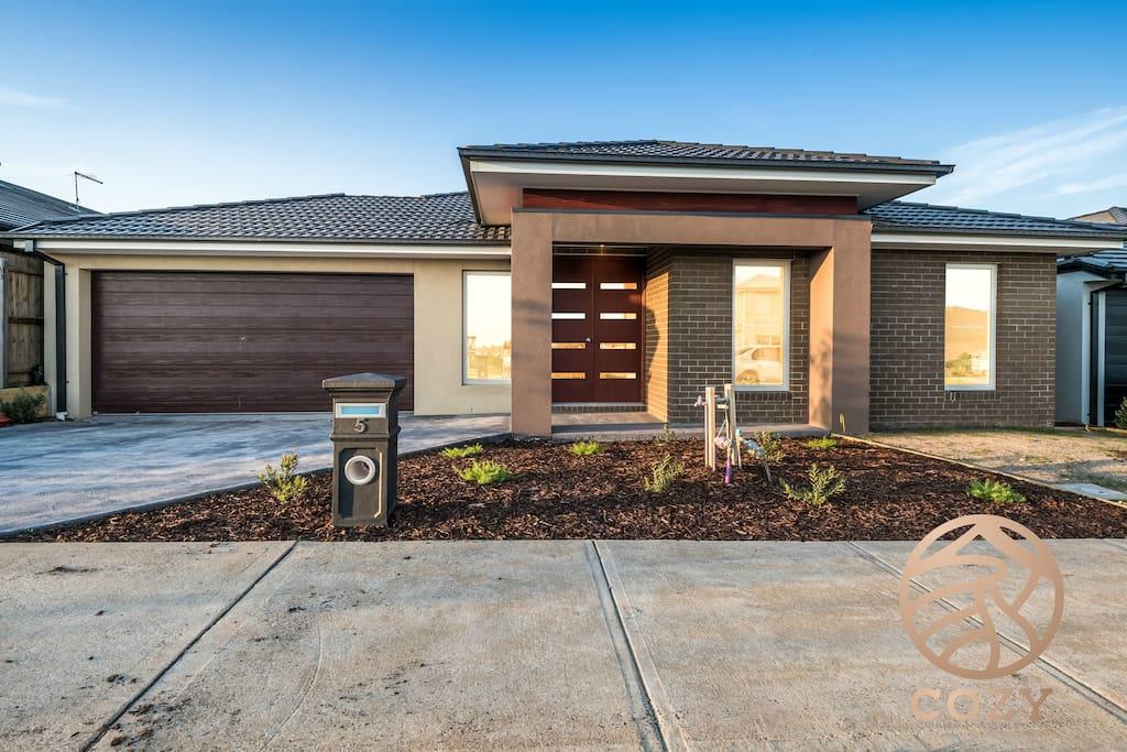 Arthurs Creek VIC Accommodation Brisbane