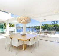 12 Noosa Parade - Accommodation Brisbane