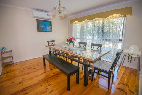 14 Bunker Crescent - Accommodation Brisbane 2
