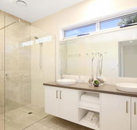18 on Rayner - swish apartment Myrtleford - Accommodation Brisbane
